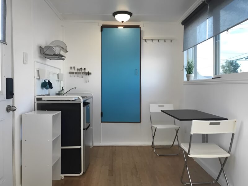Fully Equiped 20ft Shipping Container Home - Image 4