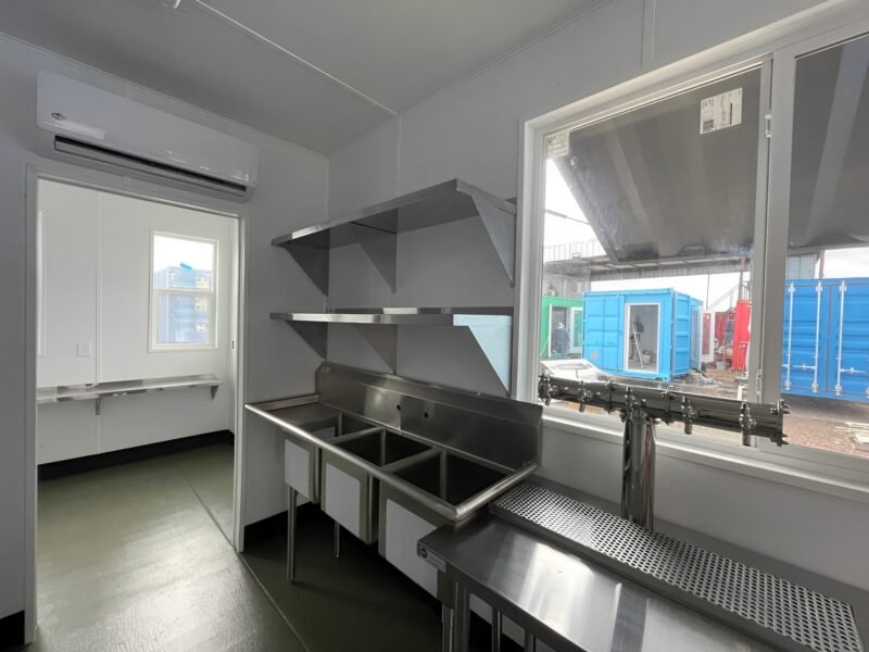 40ft Shipping Container Bar - Image 8