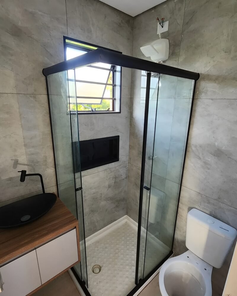 Custom 20ft Container Home With Water Tank - Image 5