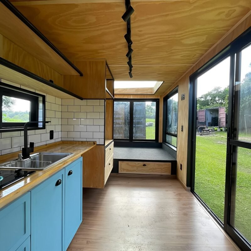 Custom 20ft Cozy Cabin Container House - Image 7